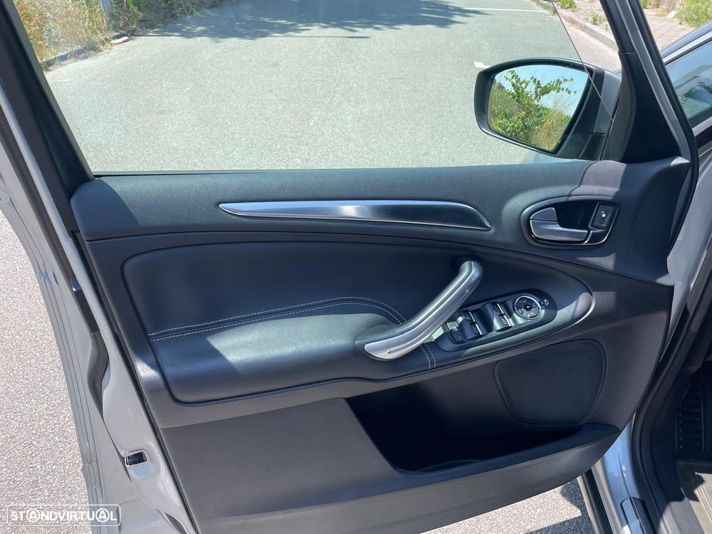 Ford S-Max 2.0 TDCi Titanium 7L - 10