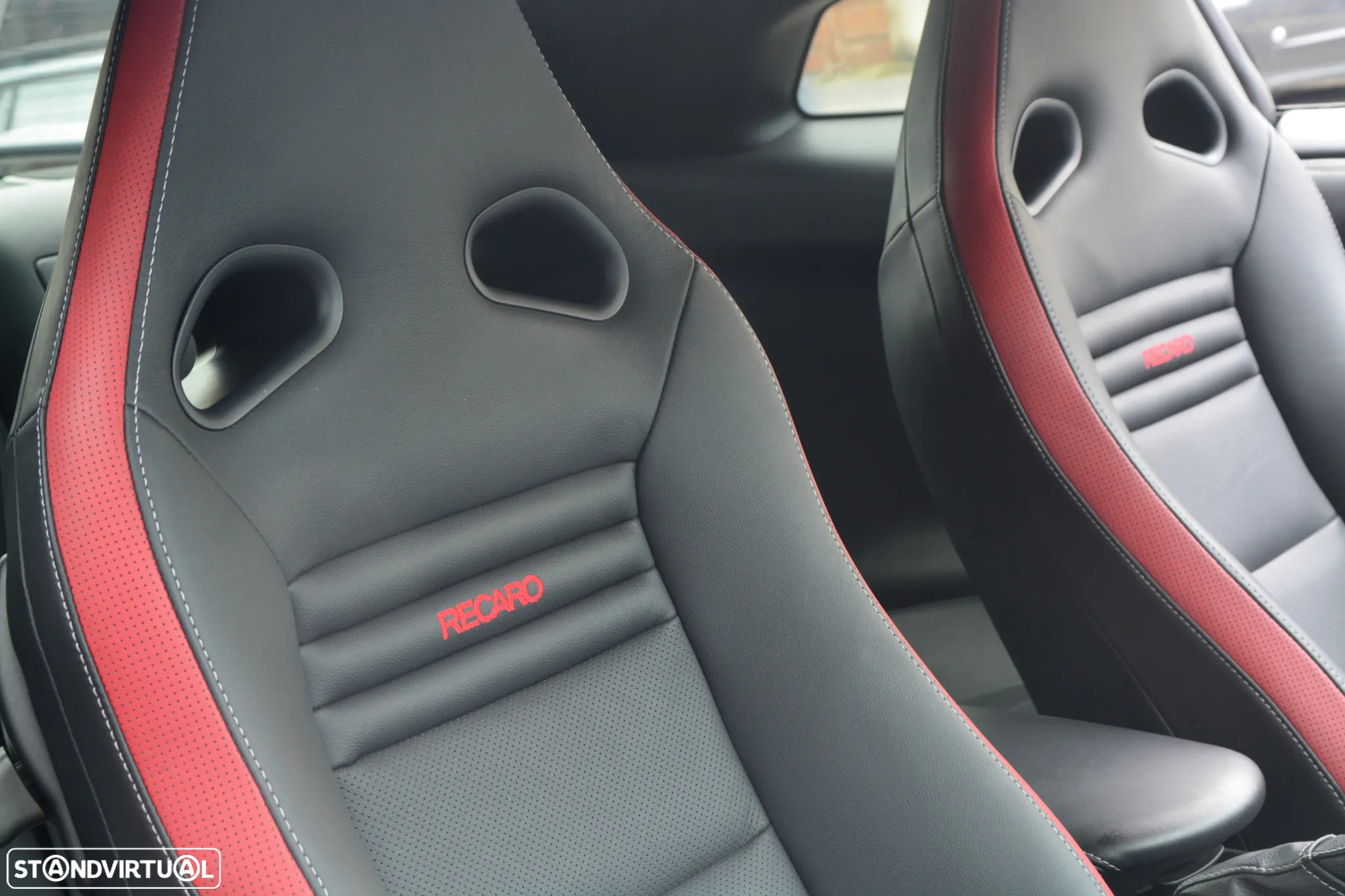 Nissan GT-R 3.8 V6 Black Edition - 39