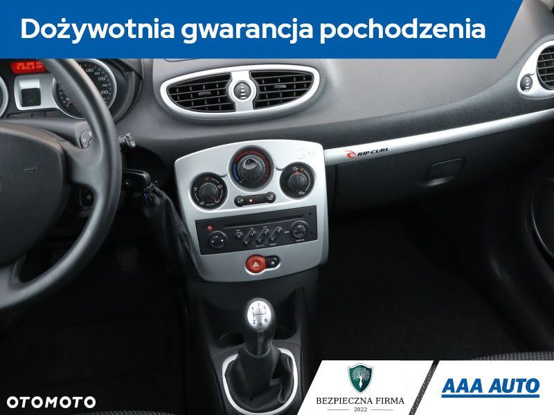 Renault Clio - 10