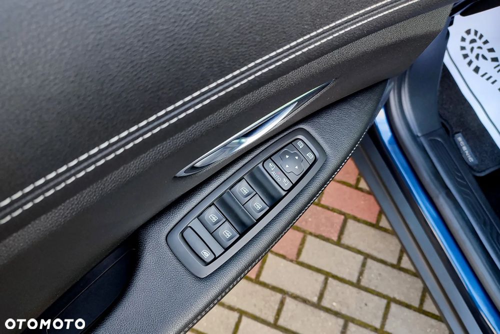 Renault Scenic 1.7 Blue dCi Zen - 19