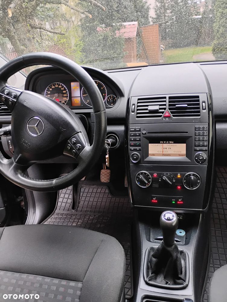 Mercedes-Benz Klasa A 180 BlueEFFICIENCY Avantgarde - 8