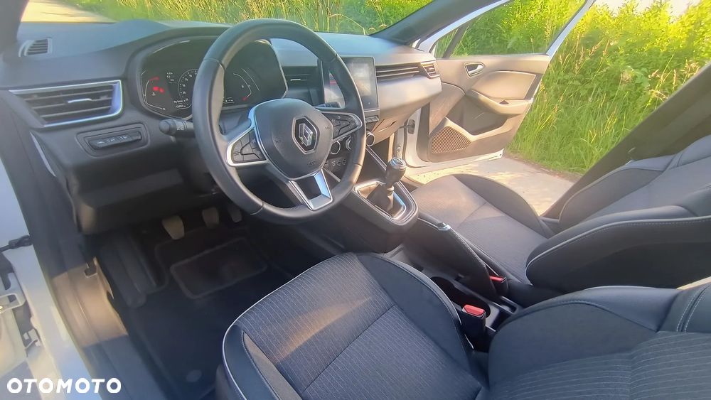 Renault Clio 1.0 TCe Techno - 34