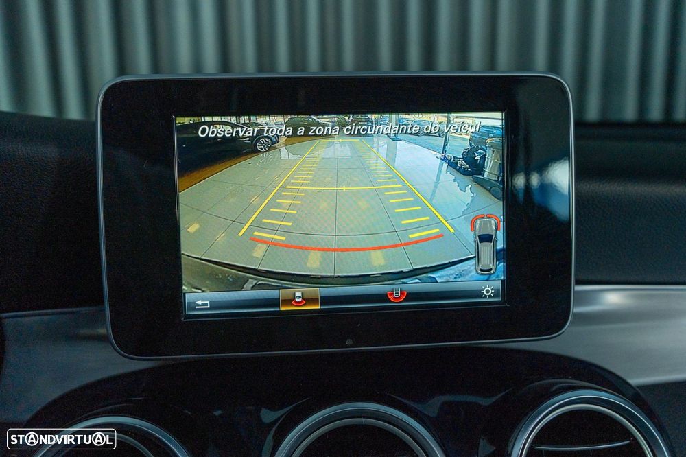 Mercedes-Benz GLC 250 d 4Matic 9G-TRONIC AMG Line - 17