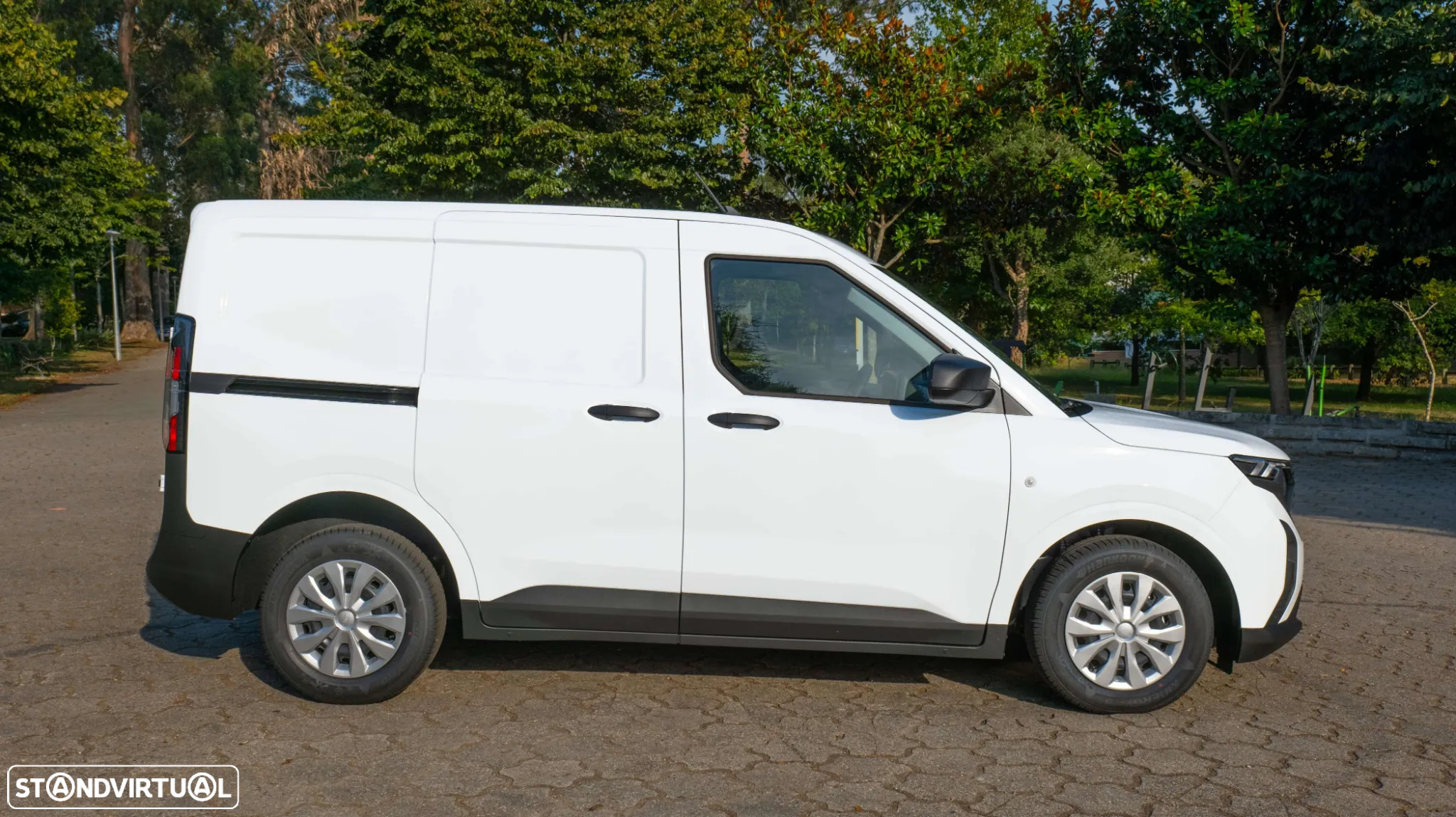Ford Courier Van N1 1.5 EcoBlue 100cv Euro 6.2 Trend Plus 5 portas - 8