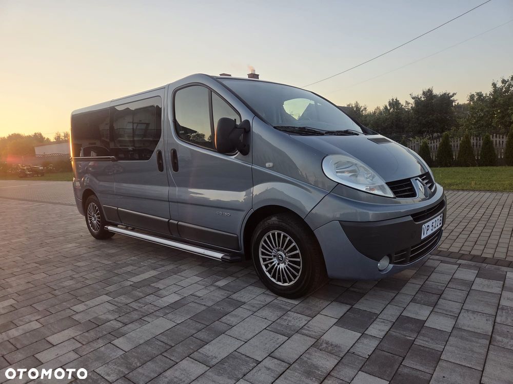 Renault TRAFIC LONG KLIMA TEMPOMAT ORYGINAŁ DUBEL KABINA ZADBANY FULL OPCJA DOPOSAŻONY - 4
