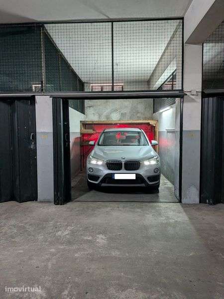 Garagem fechada (box)- Centro de Ermesinde - Grande imagem: 4/5