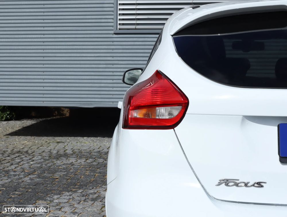Ford Focus 1.0 EcoBoost Titanium - 15