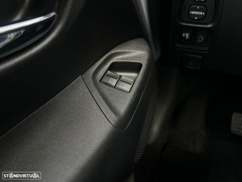 Peugeot 108 1.0 e-VTi Allure - 15