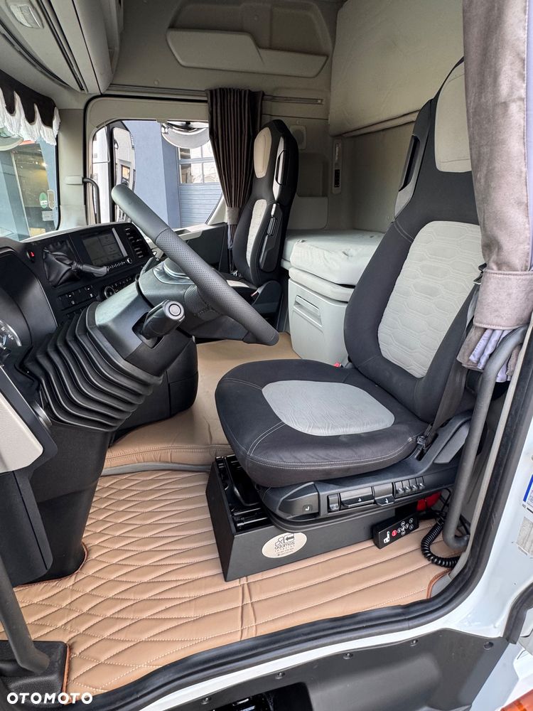 Ford F-MAX 500 - 14