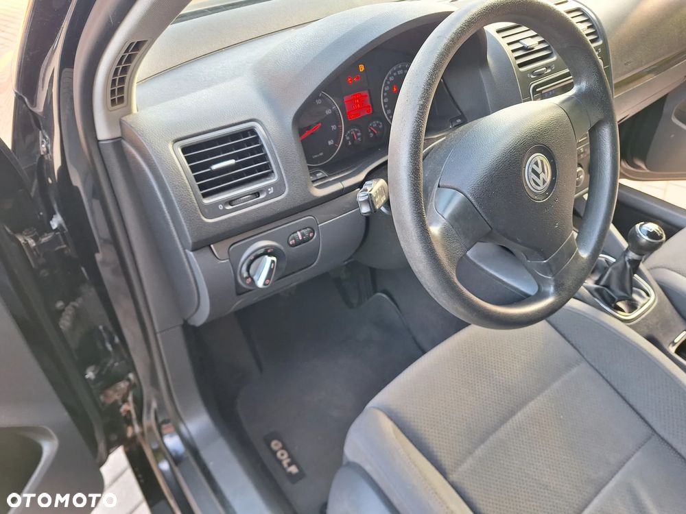 Volkswagen Golf 1.6 Tour Edition - 20