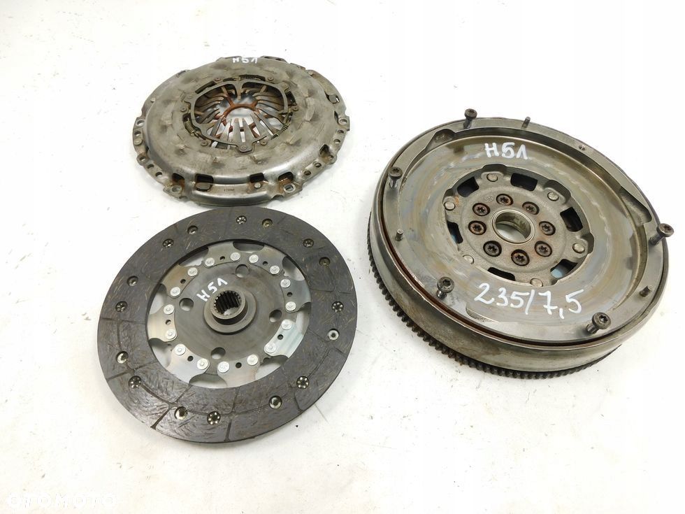 Sprzęgło koło dwumasowe Peugeot 407 2.0 HDI Citroen C5 II C4 Picasso Expert