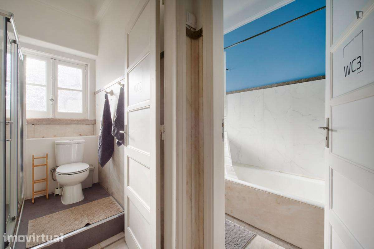 Quarto - localizado em Marquês de Pombal Lisbon - Grande imagem: 4/54