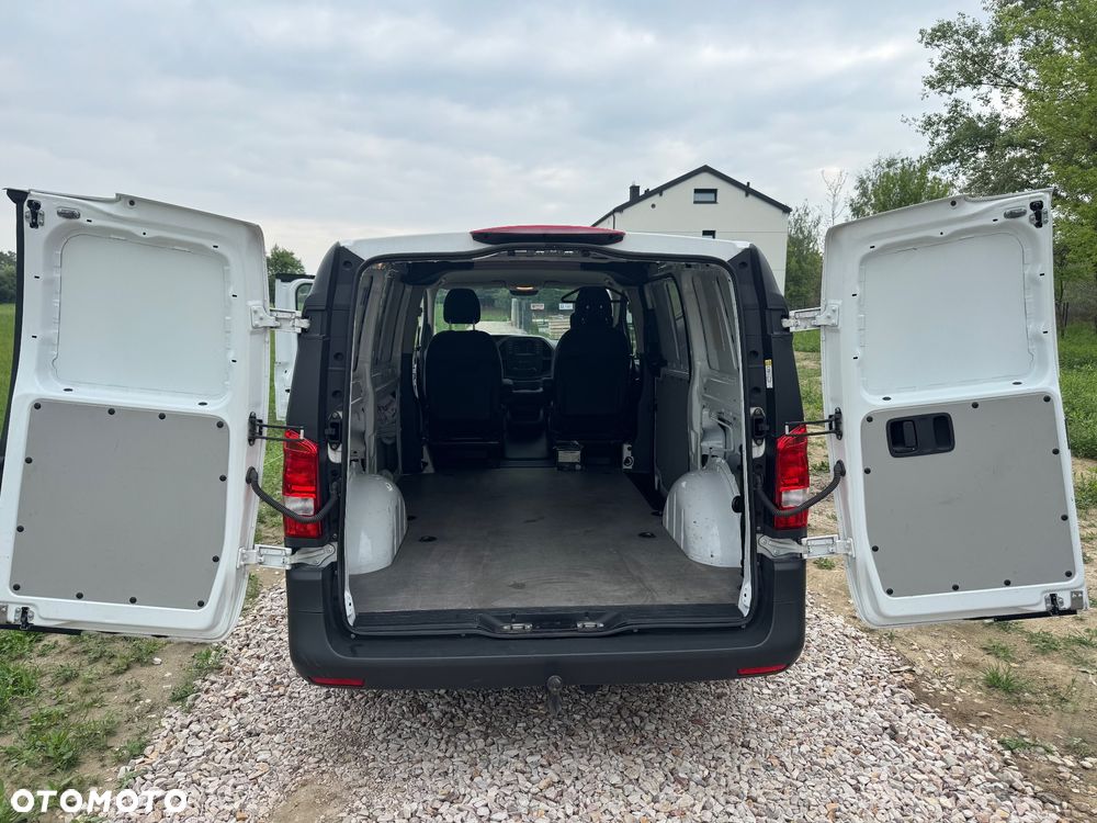 Mercedes-Benz Vito - 13