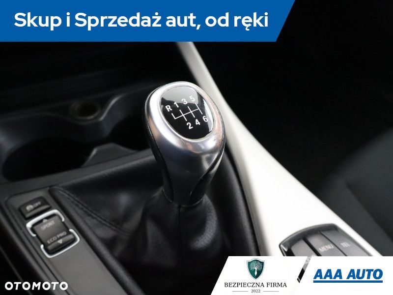 BMW Seria 1 - 15