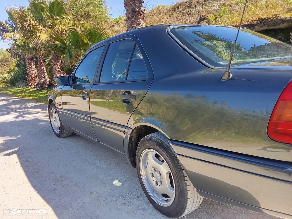 Mercedes-Benz C 200 D Elegance - 6