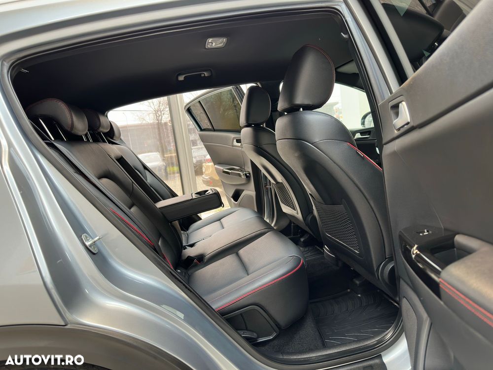 Kia Sportage 1.6 DSL 7DCT HP 4x2 GT Line - 10