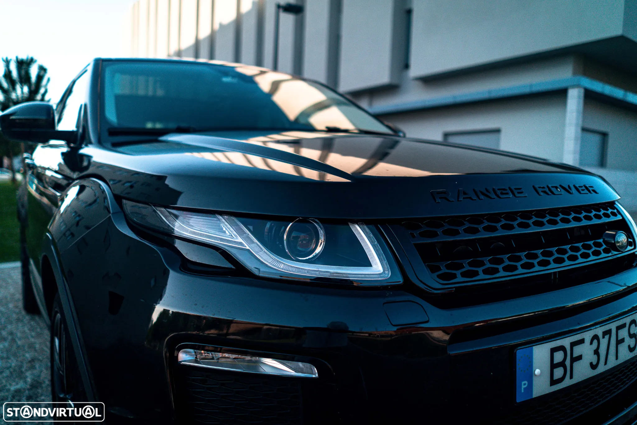 Land Rover Range Rover Evoque 2.0 TD4 SE Auto - 8