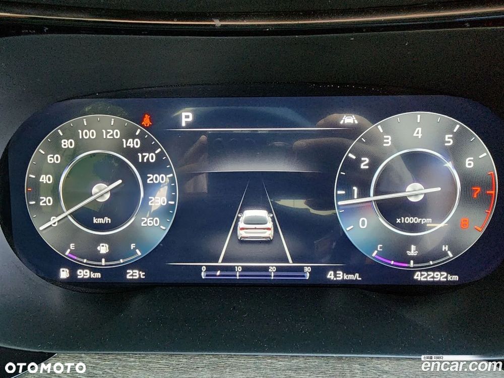 Kia K5 - 6