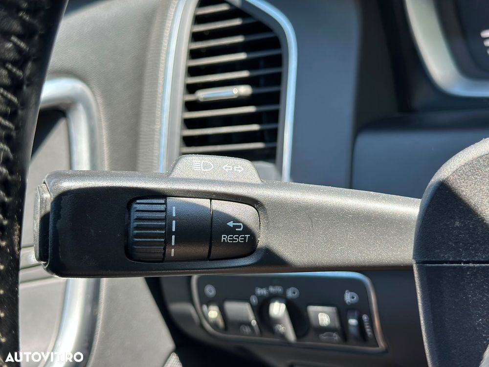 Volvo XC 60 D3 Start-Stop Momentum - 13