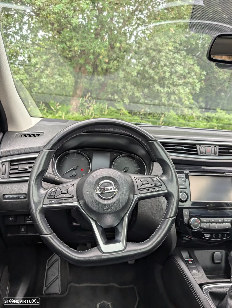 Nissan Qashqai 1.5 dCi N-Connecta - 6