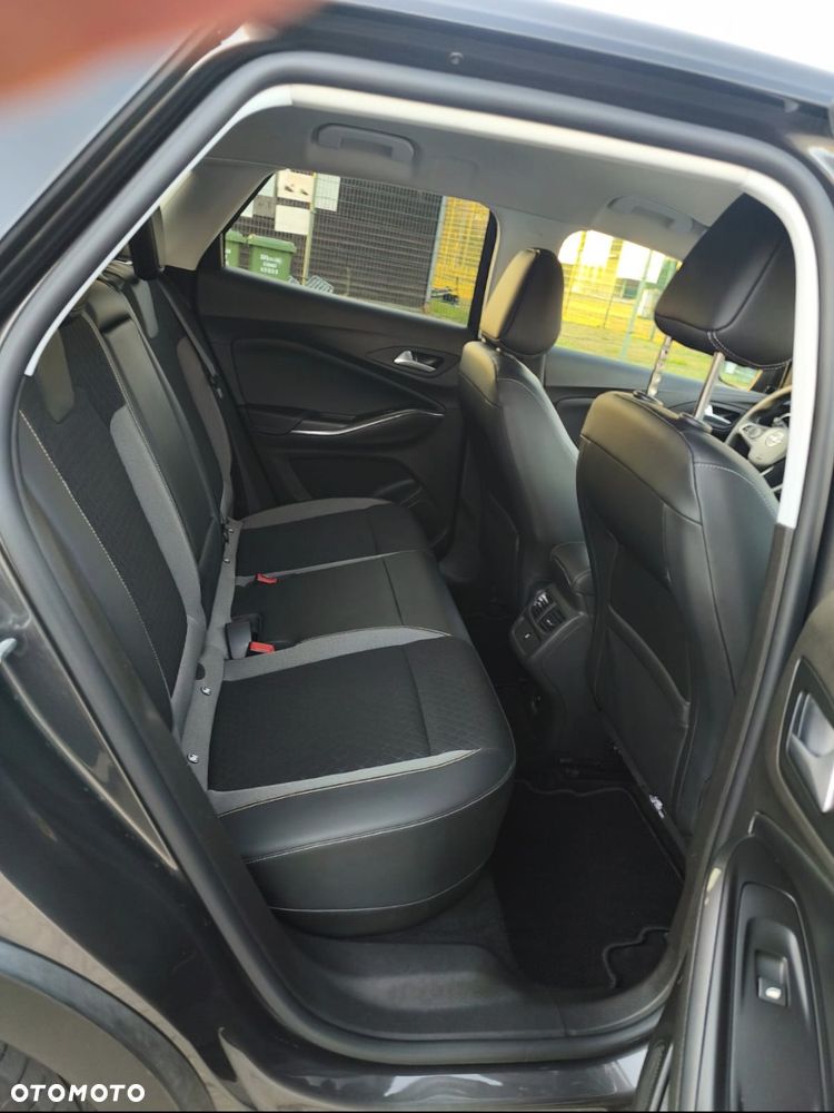 Opel Grandland X - 11