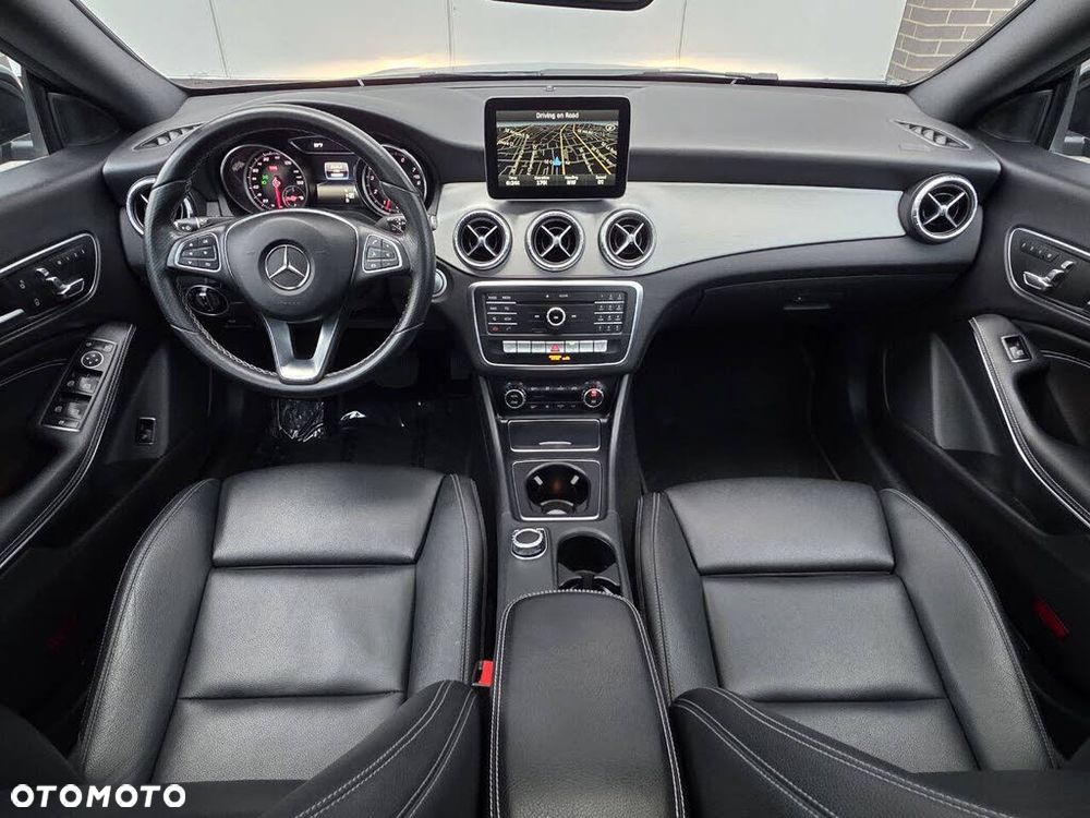Mercedes-Benz CLA 250 4-Matic - 18