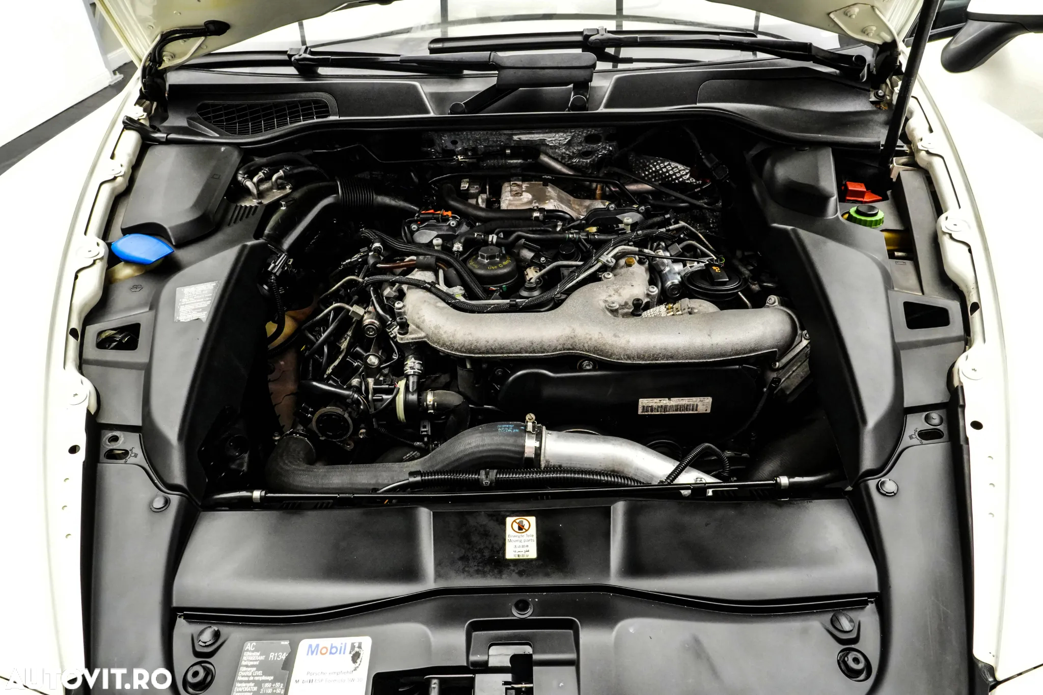 Porsche Cayenne 3.0 L V6 - 30