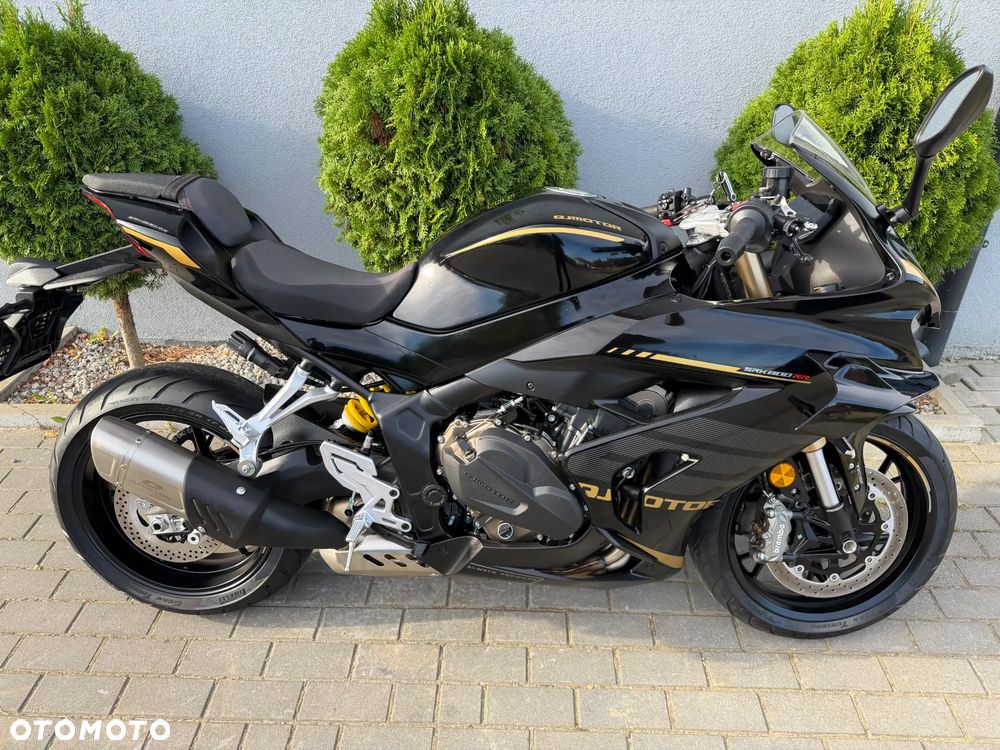 QJMOTOR SRK 800RR - 4