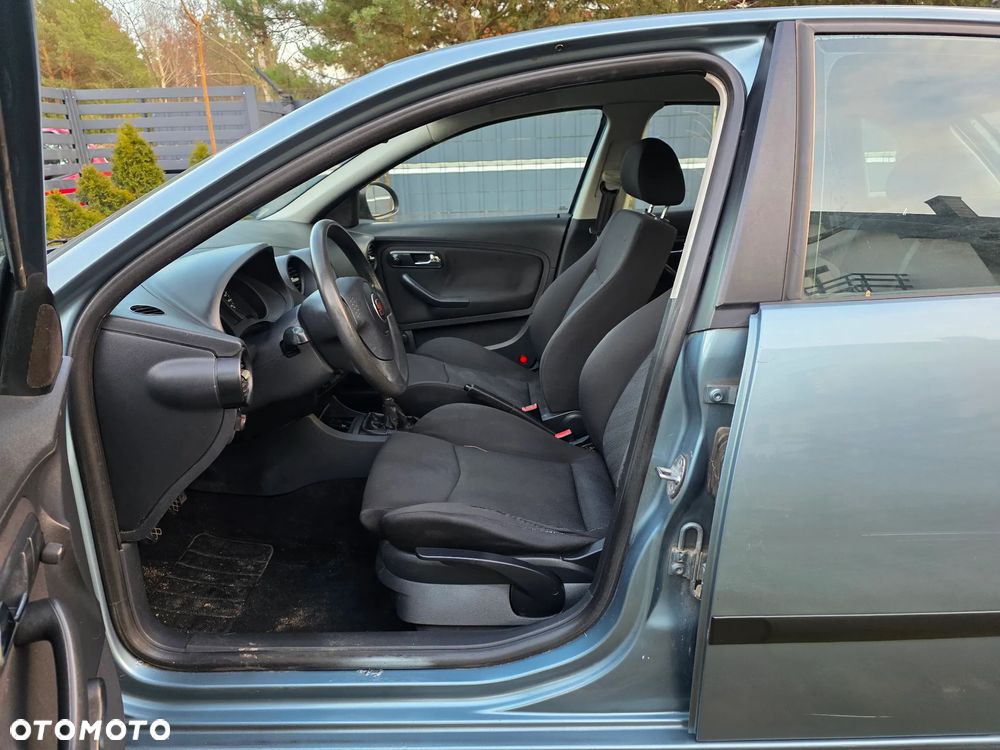 Seat Ibiza 1.4 16V Stylance - 10