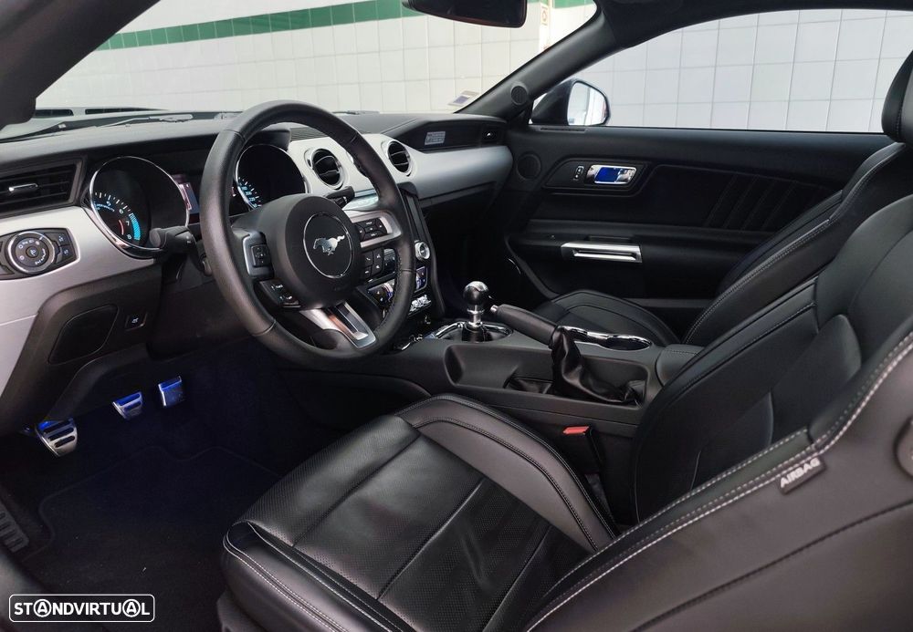 Ford Mustang 5.0 Ti-VCT GT - 11