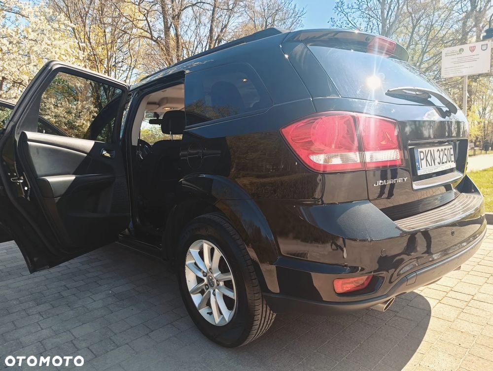 Dodge Journey - 4