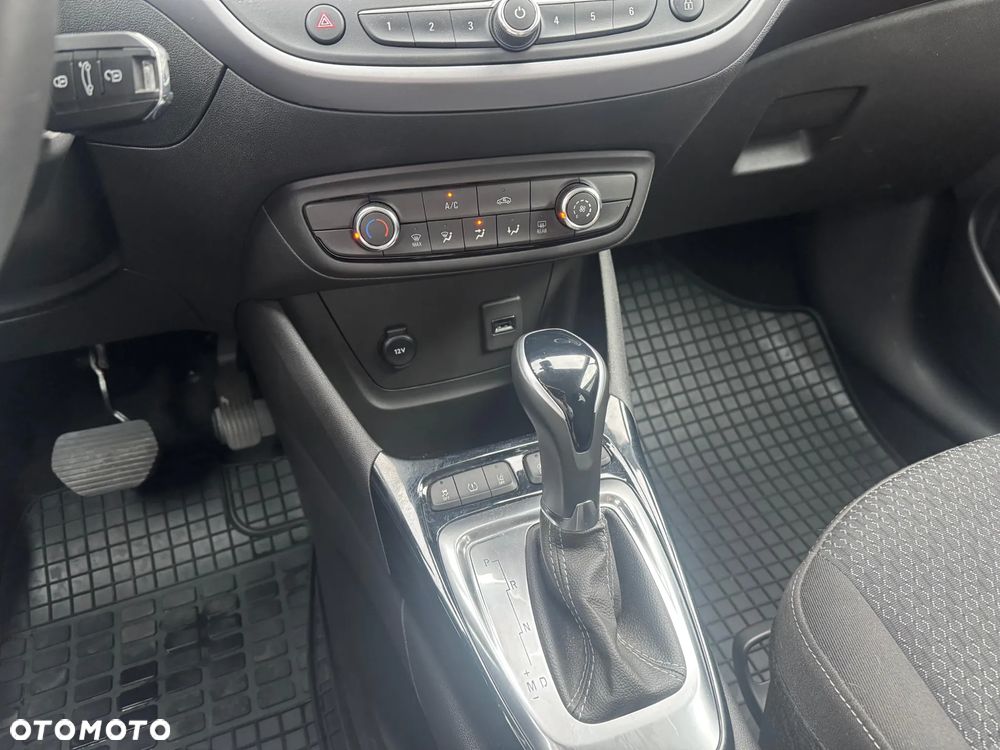 Opel Crossland X - 12