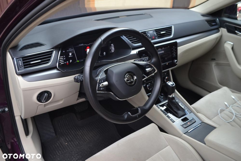 Skoda Superb 2.0 TDI SCR Style DSG - 30