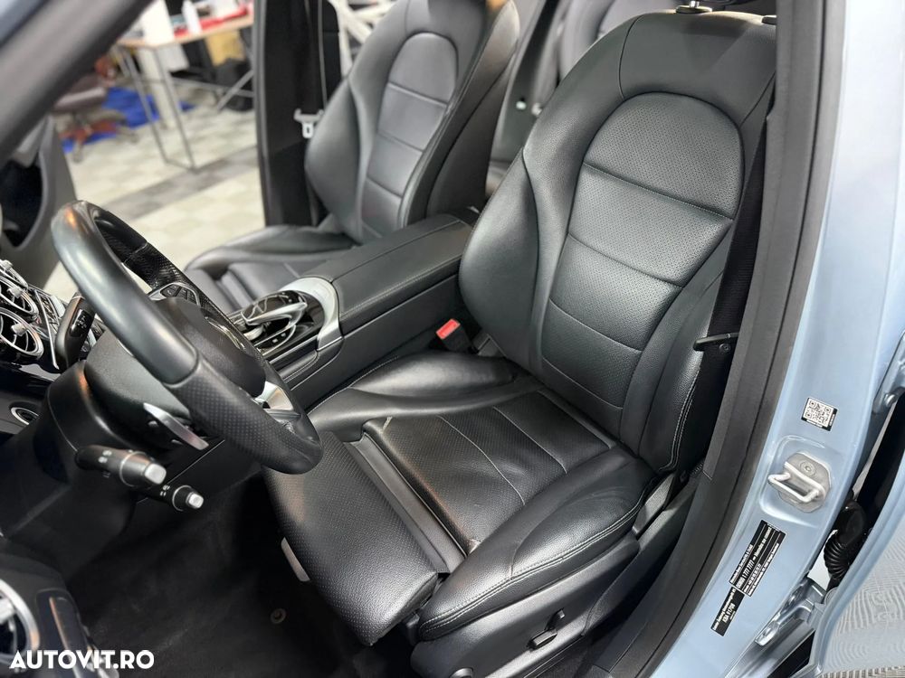 Mercedes-Benz GLC - 12