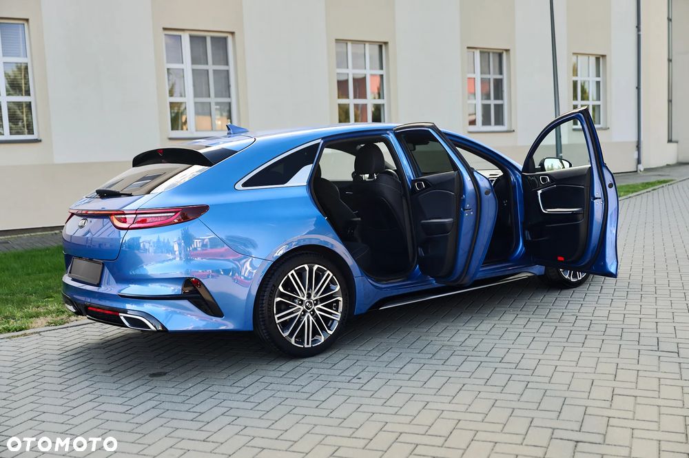 Kia ProCeed 1.4 T-GDI DCT7 OPF GT LINE - 25