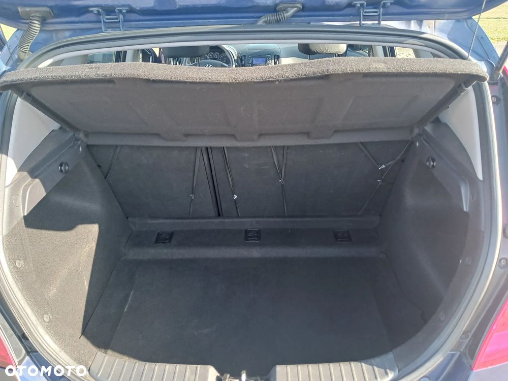 Hyundai i30 1.4 Classic - 9