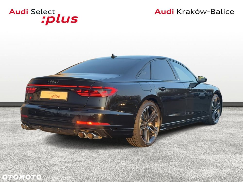 Audi S8 - 5