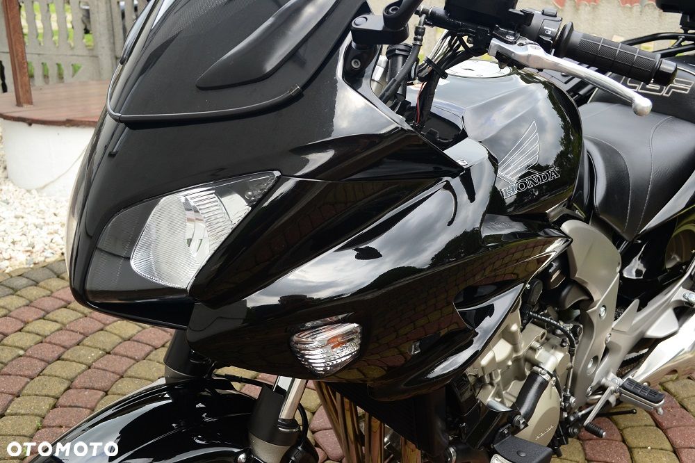 Honda CBF - 8