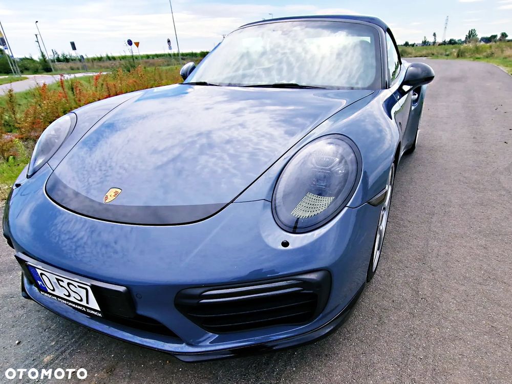 Porsche 911 Turbo S Cabriolet - 11