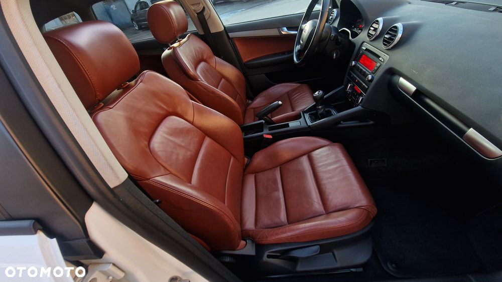 Audi A3 Sportback 1.8 TFSI S line Sportpaket Plus - 23