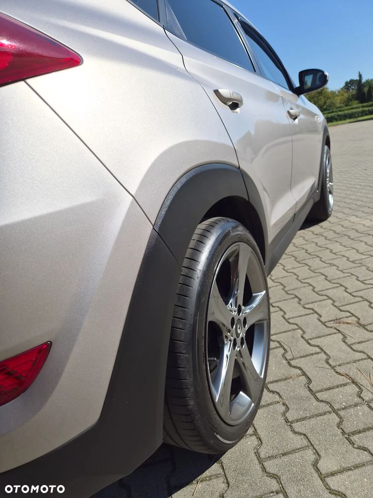 Hyundai Tucson - 16