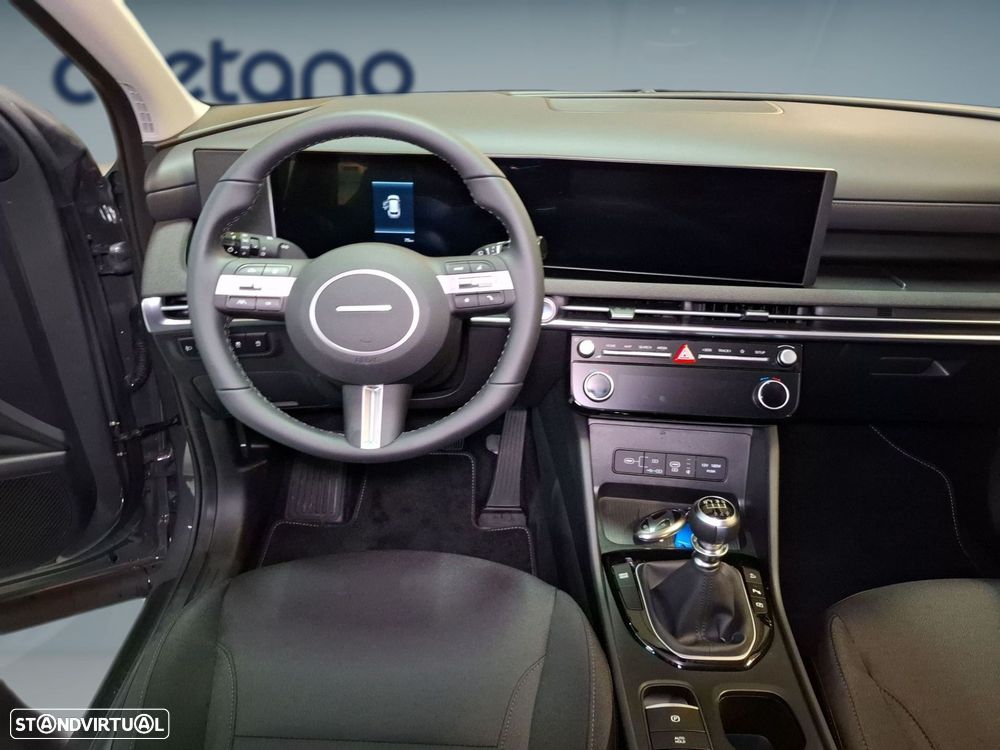 Hyundai Tucson 1.6 T-GDi Premium — fotografia 13
