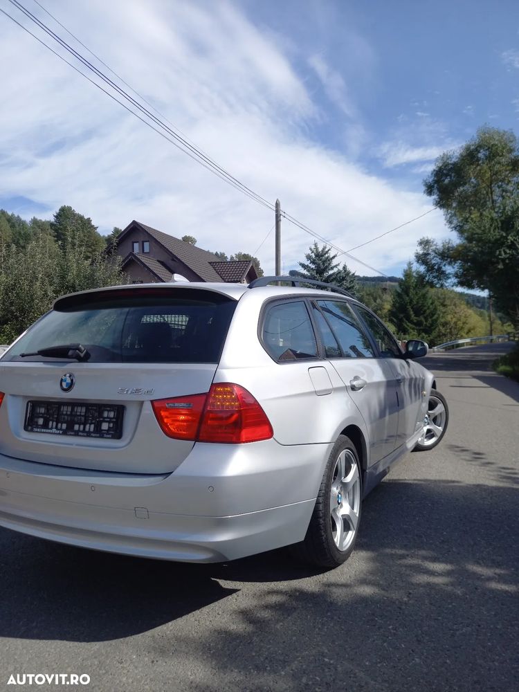 BMW Seria 3 318d Touring - 2