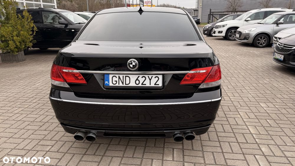 BMW Seria 7 740i - 13