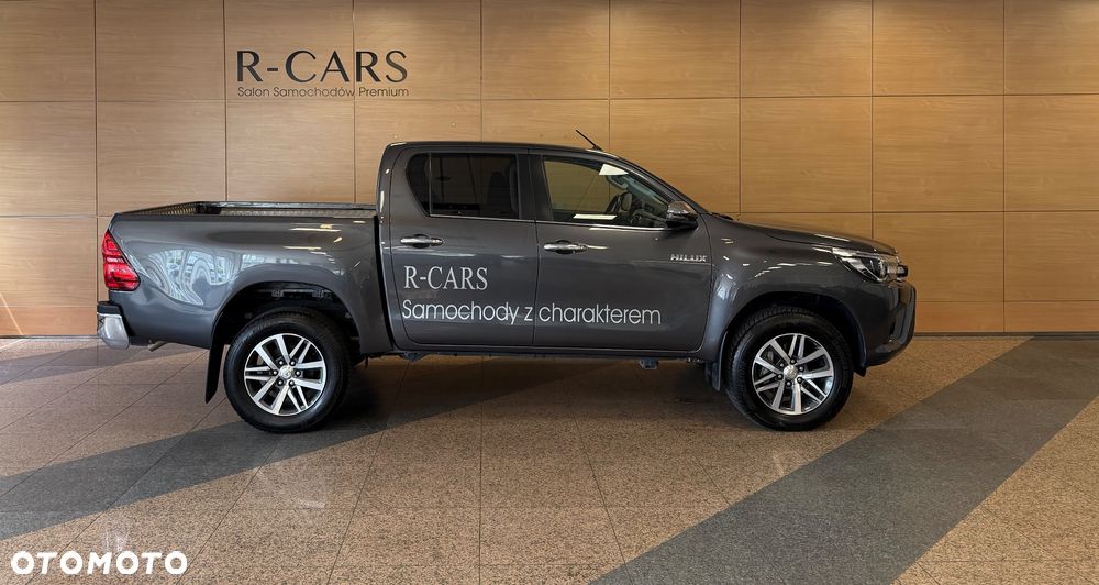 Toyota Hilux 2.4 D-4D Double Cab SR 4x4 - 4