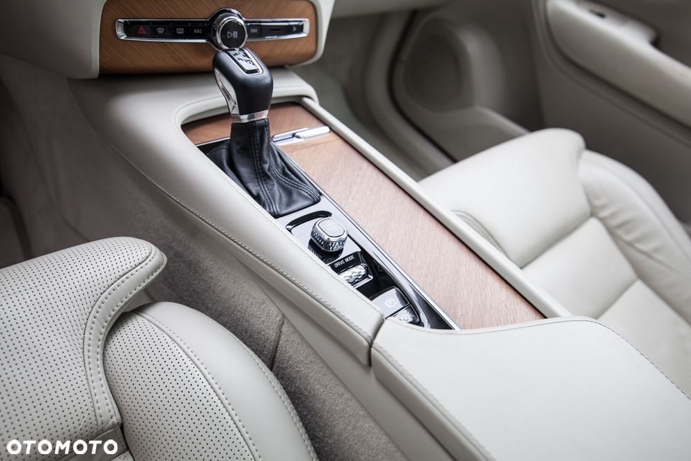 Volvo XC 90 T6 AWD Inscription - 9
