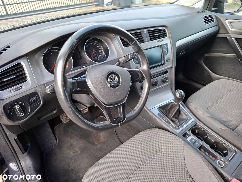 Volkswagen Golf - 14