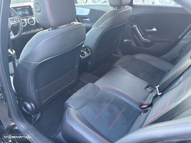 Mercedes-Benz A 180 Limousine d AMG Line Aut. - 4