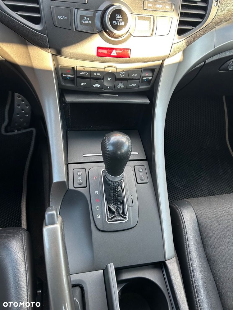 Honda Accord 2.4 Executive - 14
