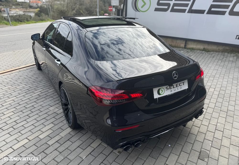 Mercedes-Benz E 300 de 9G-TRONIC AMG Line - 13